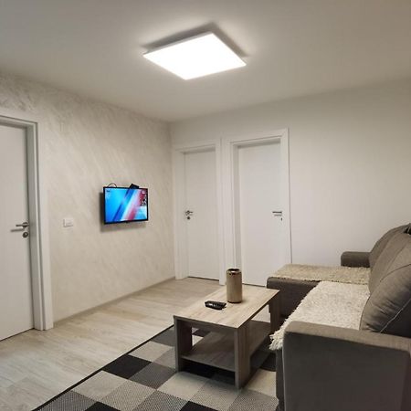 Kraguj Apartman 2 كراغوييفاك المظهر الخارجي الصورة