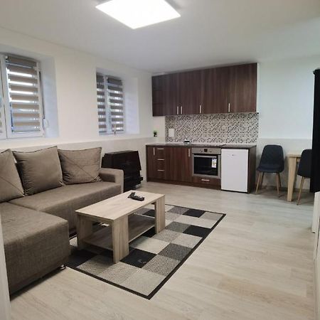 Kraguj Apartman 2 كراغوييفاك المظهر الخارجي الصورة