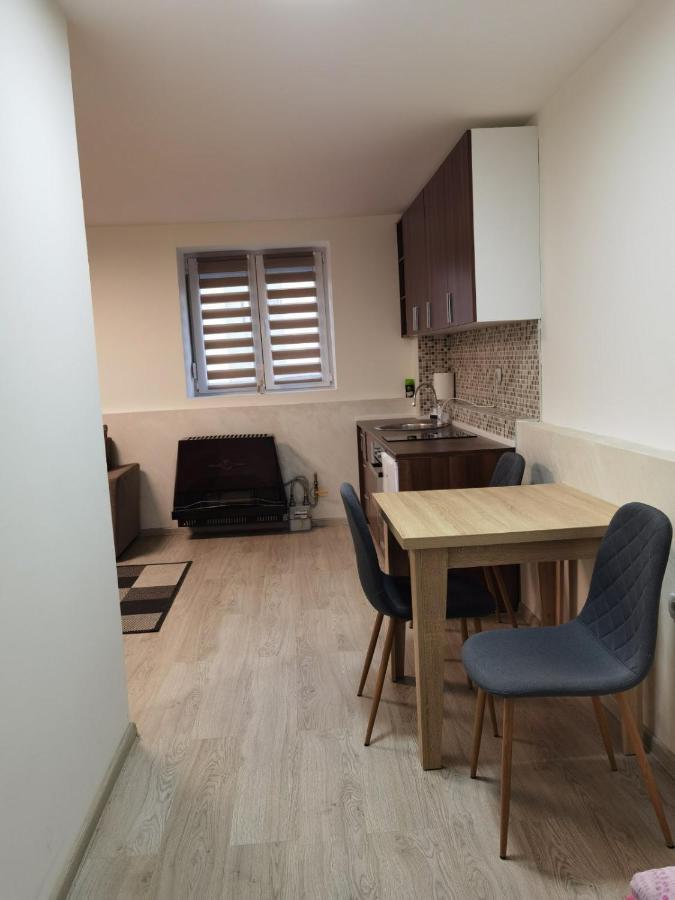Kraguj Apartman 2 كراغوييفاك المظهر الخارجي الصورة